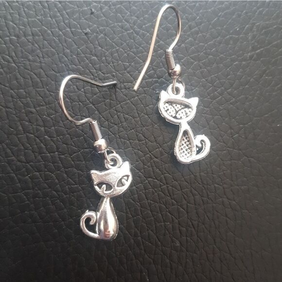 Kitty Cat Brushed Antique Silver-tone Dangling Stainless Steel Hook Earrings - Picture 5 of 6